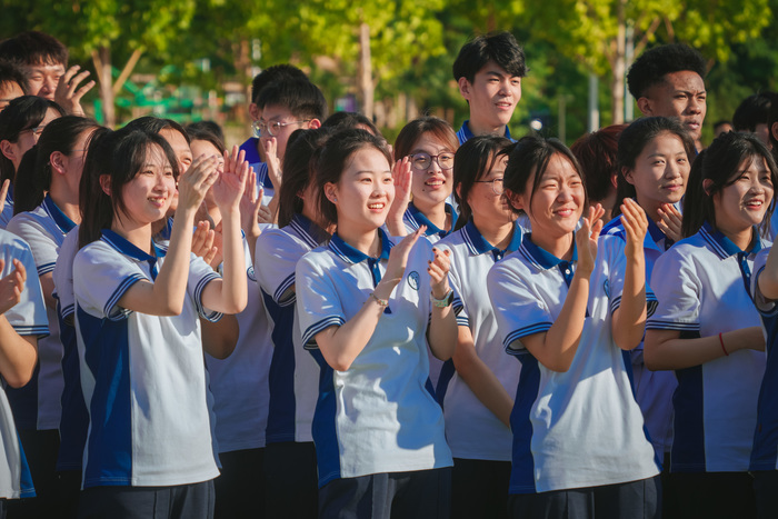 怀梦想·致远方!省实验中学德润校区举行毕业典礼